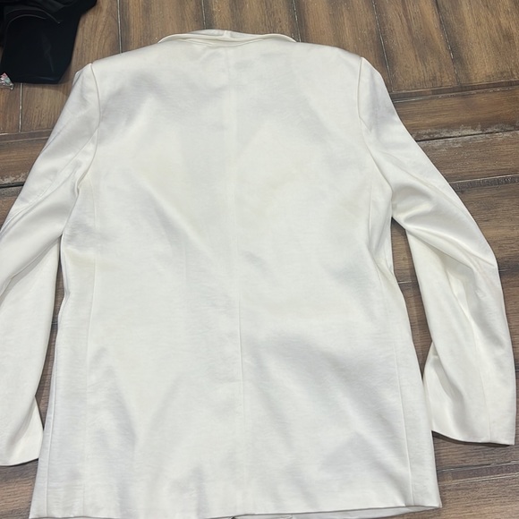 Endless Rose Gorgeous white blazer - Picture 4 of 6